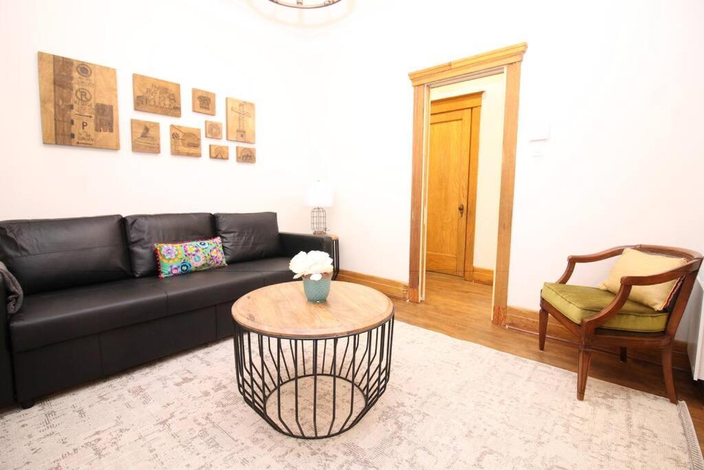 Charm & Luxury Vacation Headquarters To Downtown! Apartment Монреал Екстериор снимка