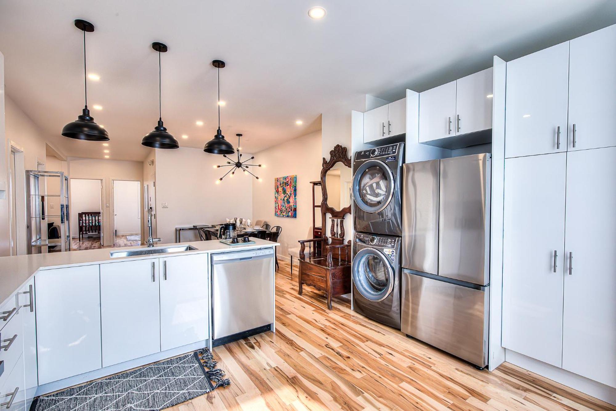 Charm & Luxury Vacation Headquarters To Downtown! Apartment Монреал Екстериор снимка