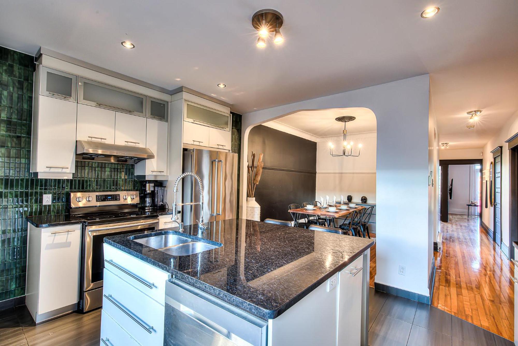 Charm & Luxury Vacation Headquarters To Downtown! Apartment Монреал Екстериор снимка
