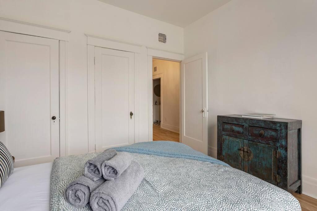 Charm & Luxury Vacation Headquarters To Downtown! Apartment Монреал Екстериор снимка