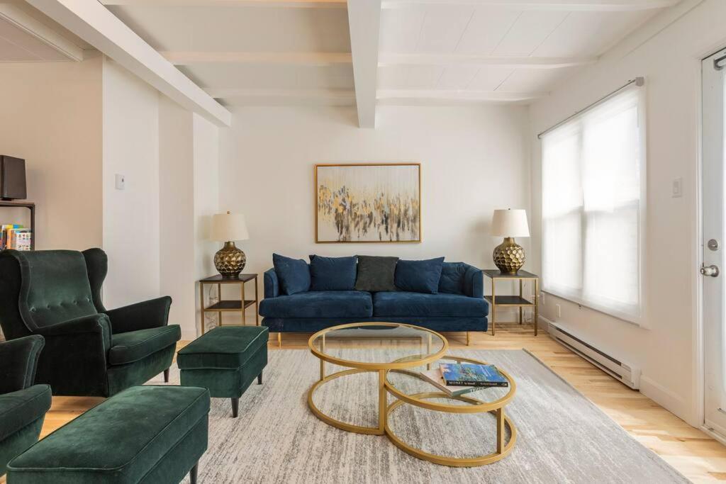 Charm & Luxury Vacation Headquarters To Downtown! Apartment Монреал Екстериор снимка